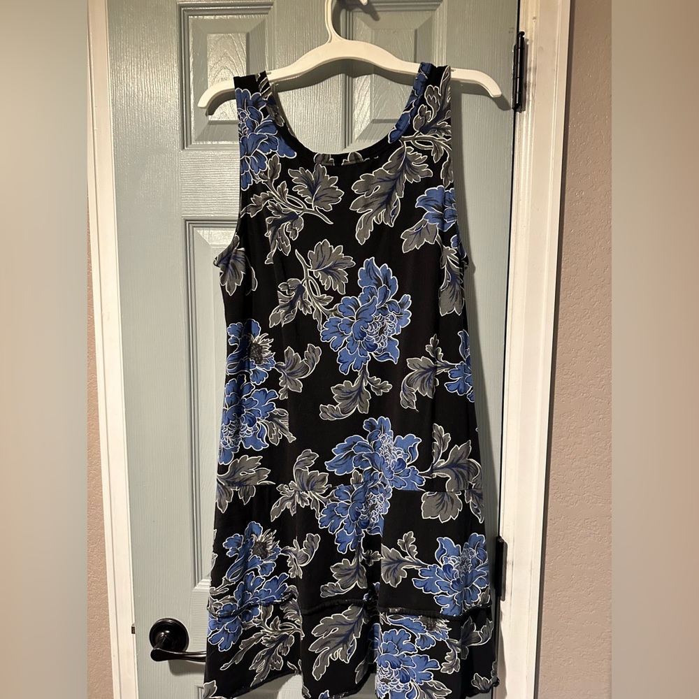LOFT sleeveless knit dress